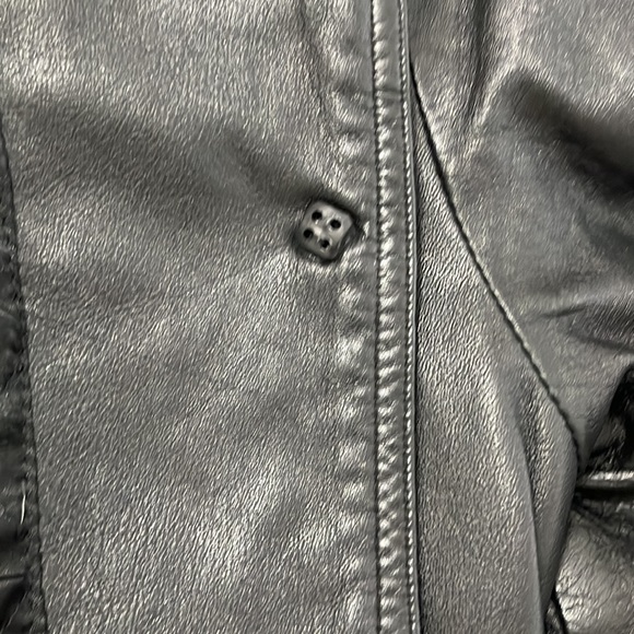 Ladies lambskin car coat - Picture 7 of 14